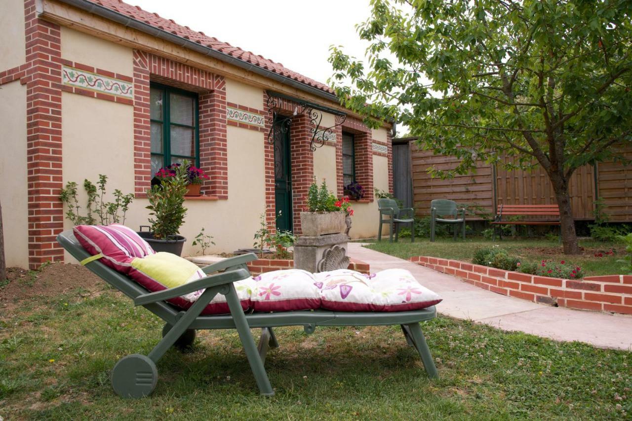 Le Petit Saint-Julien Bed & Breakfast Eksteriør bilde