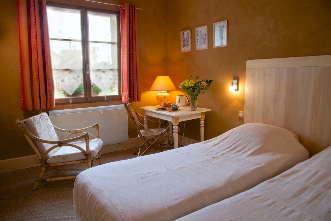 Le Petit Saint-Julien Bed & Breakfast Eksteriør bilde